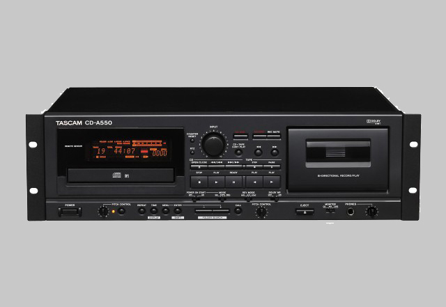 TASCAM  CD-A550